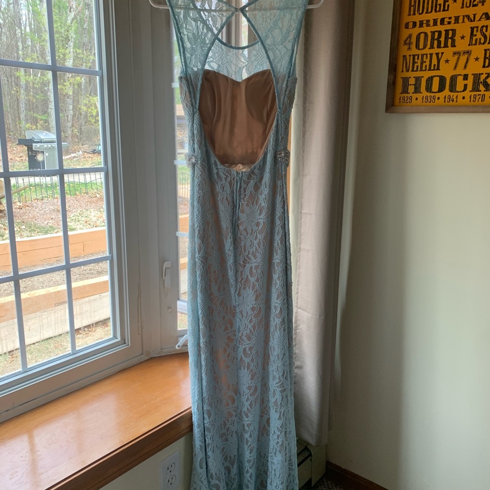 Prom/Pageant Gown - Picture 2 of 6